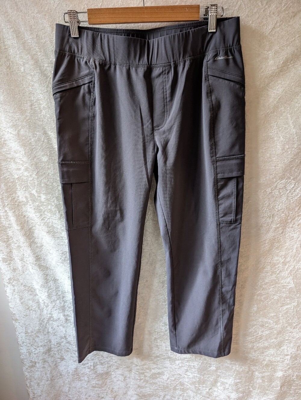 Eddie Bauer 10 Like New Nylon Loose Fit Cargo Traveler Ankle